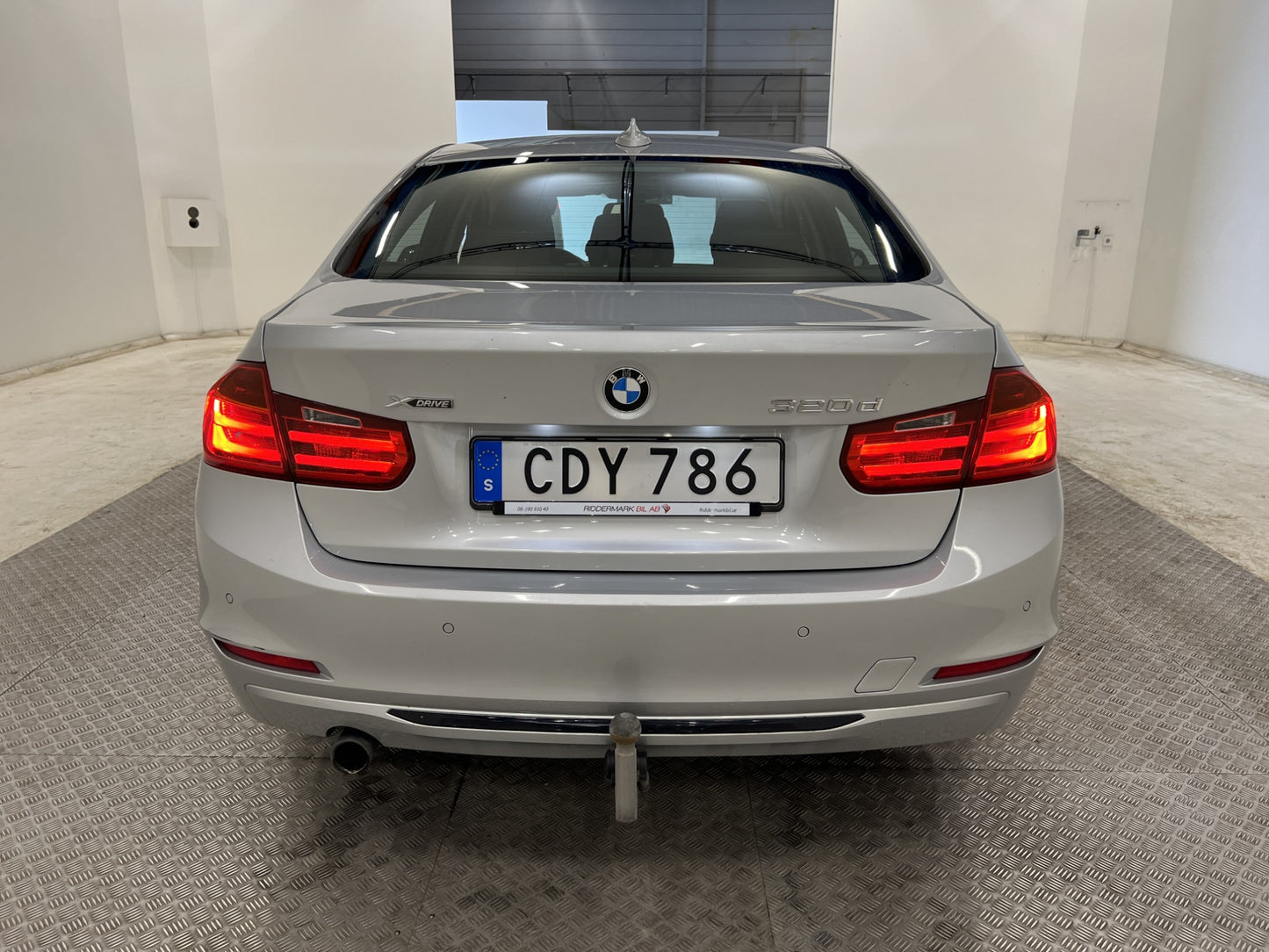 BMW 320d xDrive 184hk Drag Navi Bluetooth 0,42l/mil  PDC