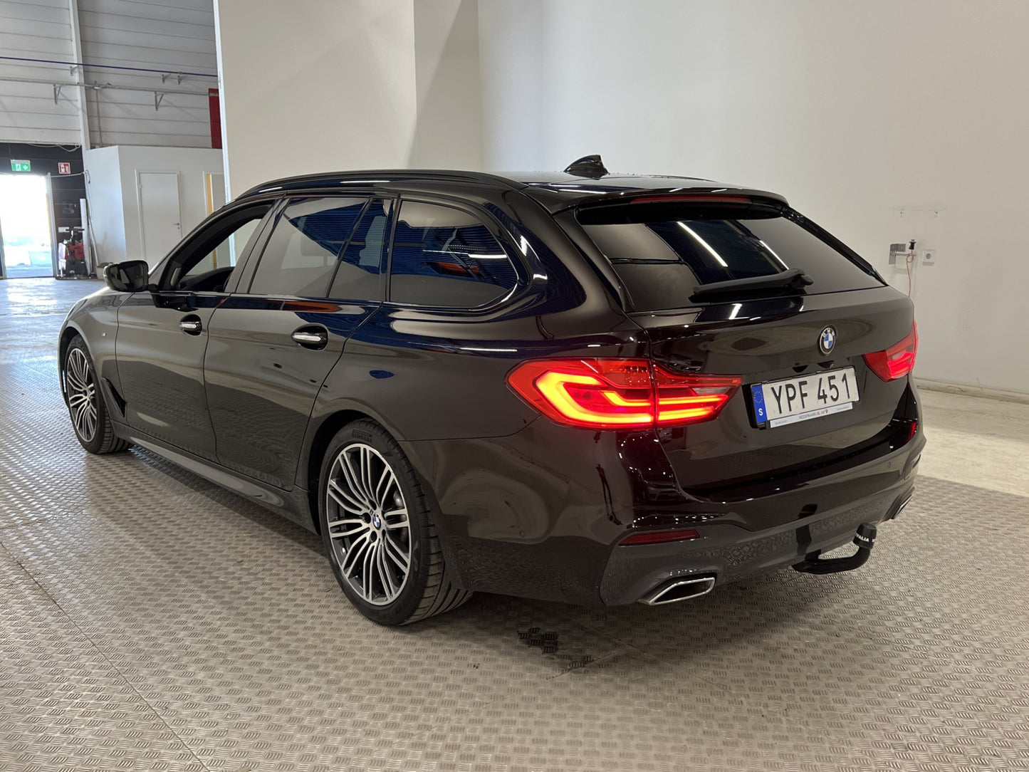 BMW 530d xDrive M-Sport Innovation Pano 360° Disp.Key  H/K