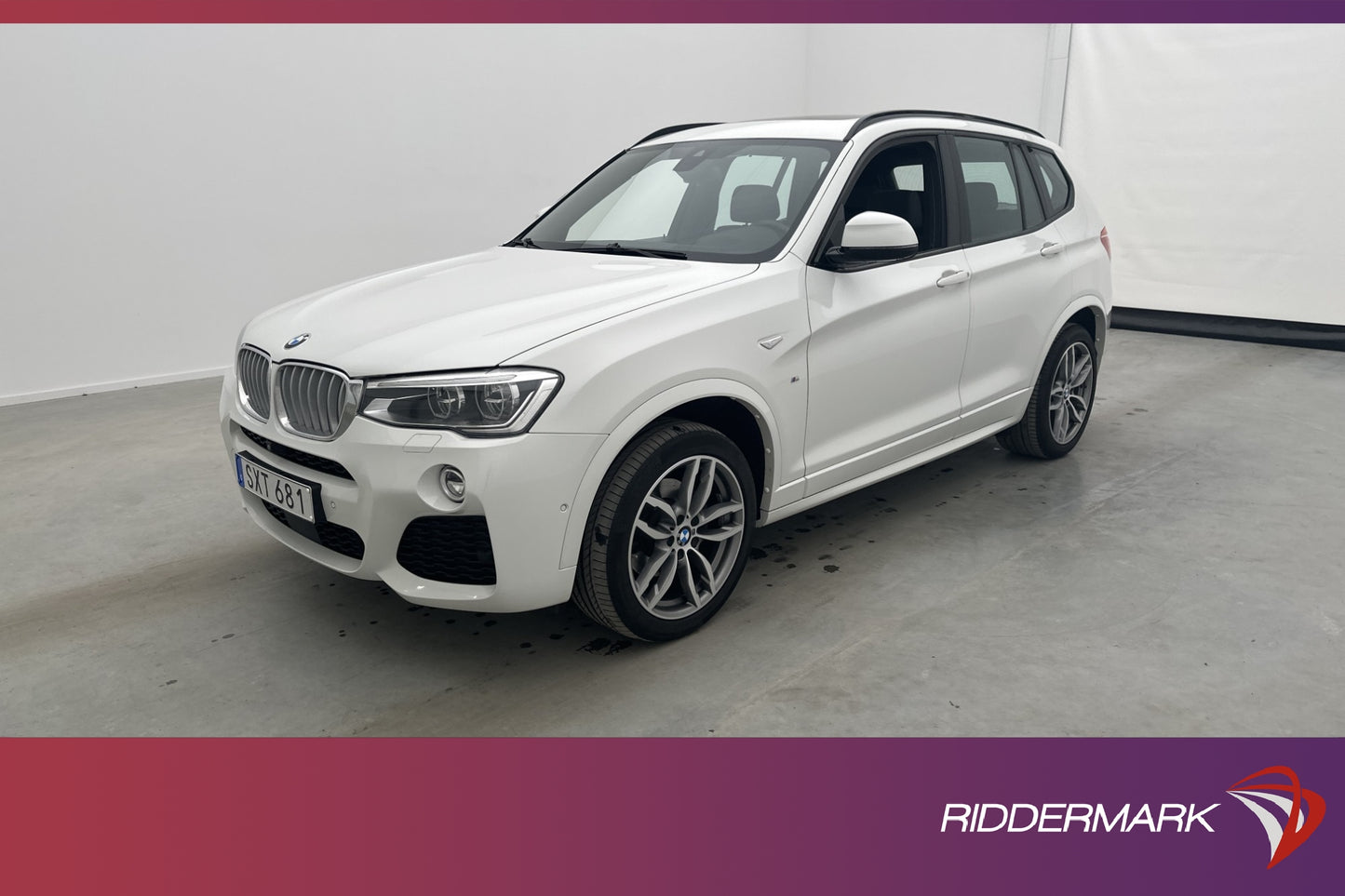 BMW X3 xDrive30d 258hk M Sport Värm Pano B-Kam HuD Navi Drag