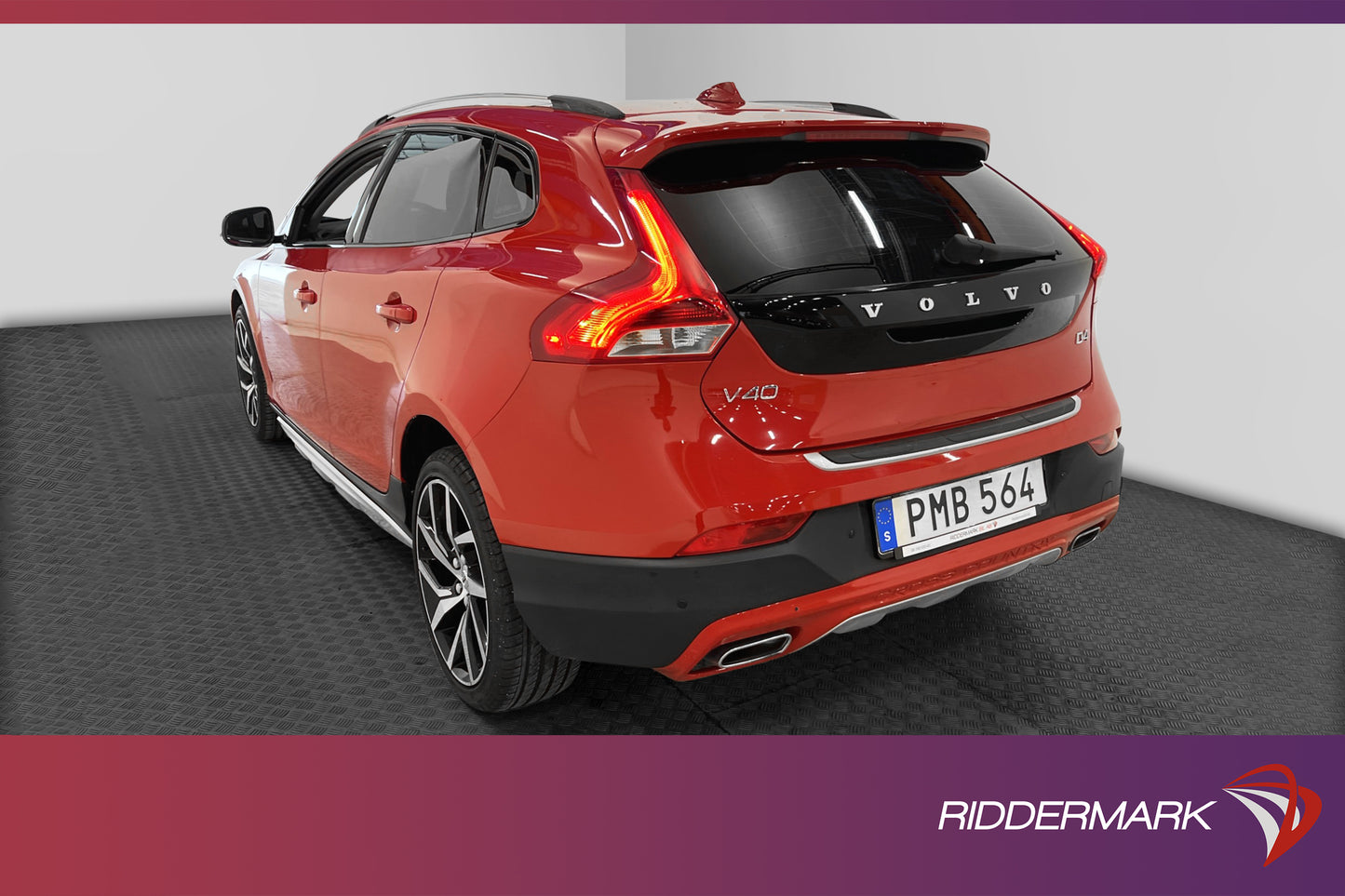 Volvo V40 Cross Country D4 Summum Pano Skinn Navi Ny Servad