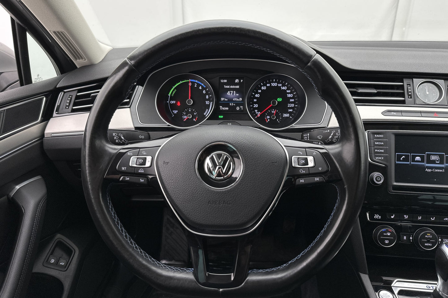 Volkswagen Passat GTE 218hk Backkamera Pvärmare Dragkrok