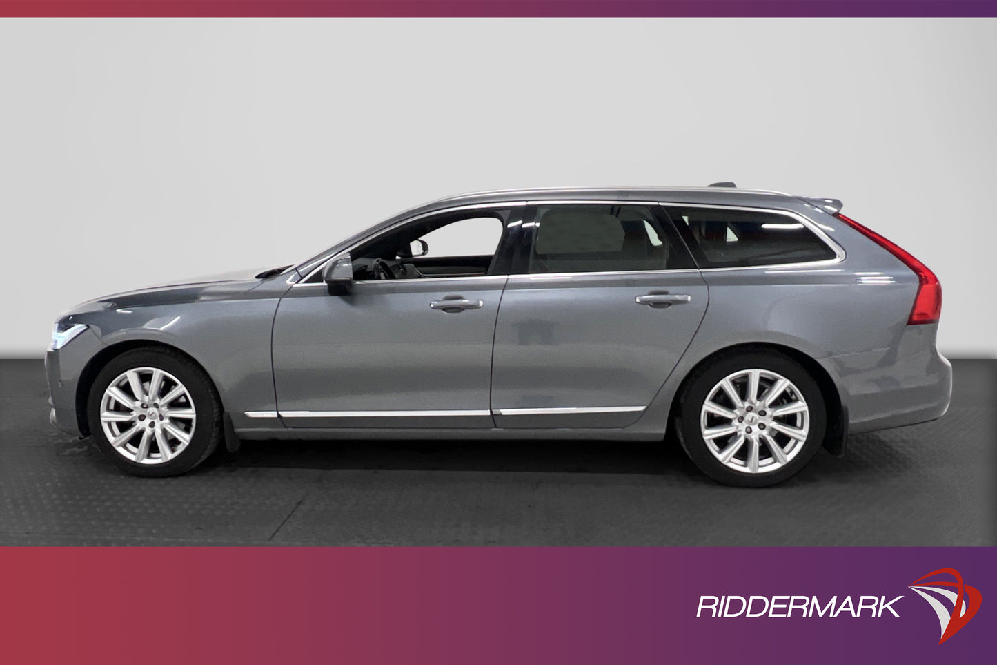 Volvo V90 D5 AWD Inscription VOC Värmare B&W 360° Pano Drag