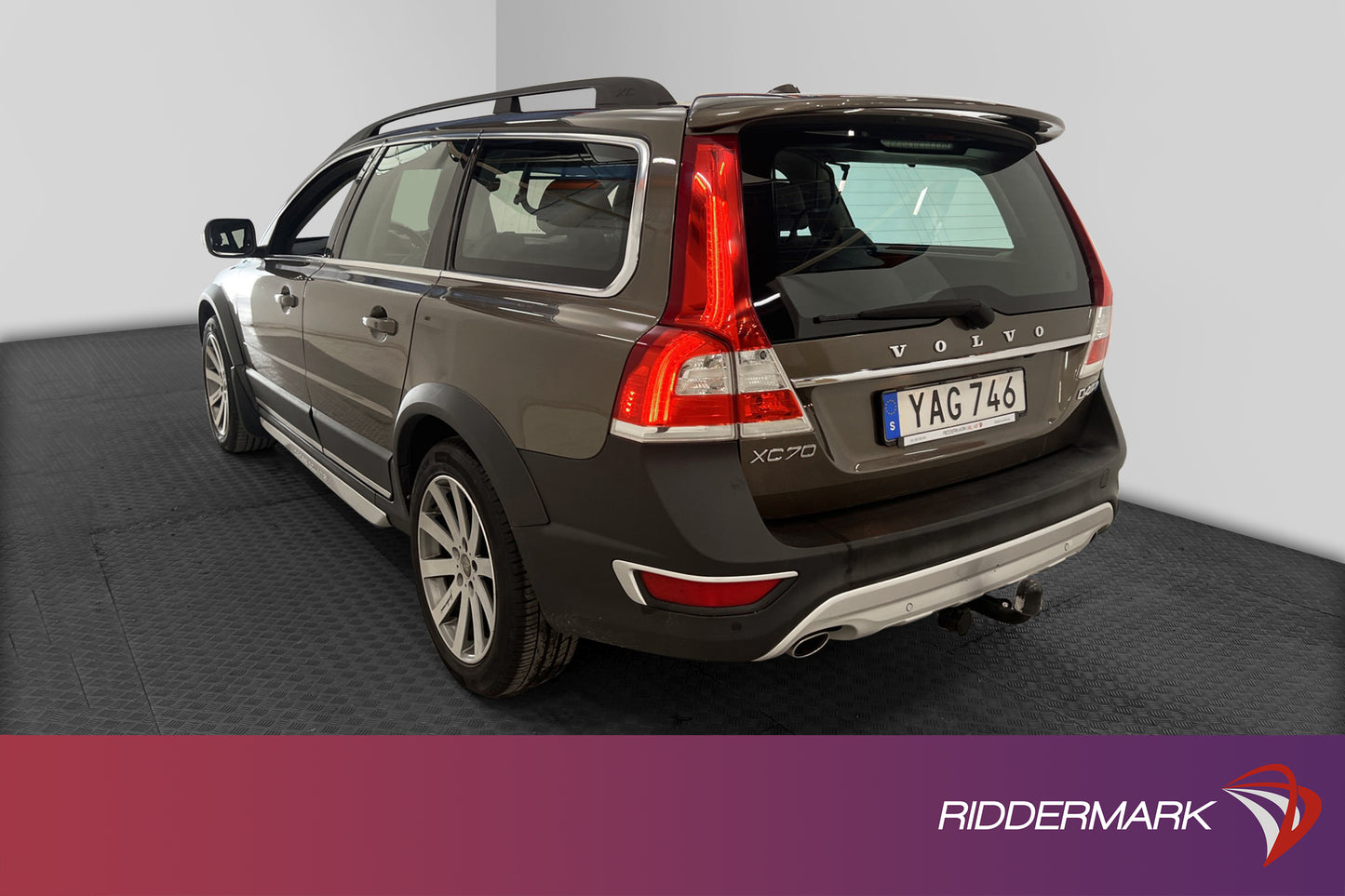 Volvo XC70 D4 181hk AWD Summum D-värm Kamera VOC Drag