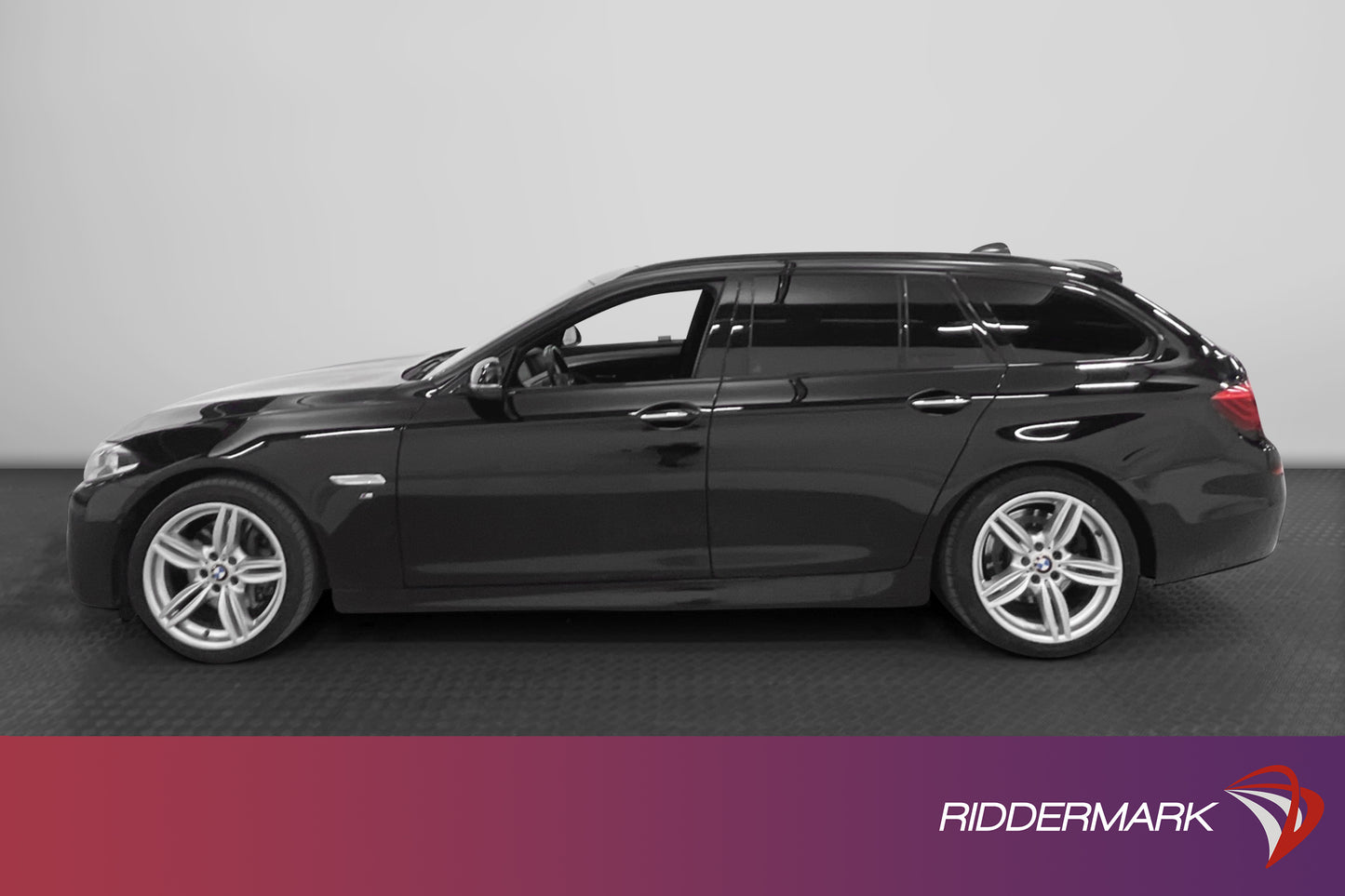 BMW 530d 258hk xDrive M Sport Pano HUD H/K Dvärm Navi Kamera