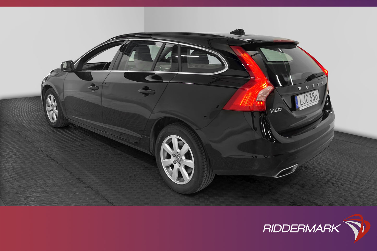 Volvo V60 D4 181hk Momentum VOC Värmare Skinn Välservad