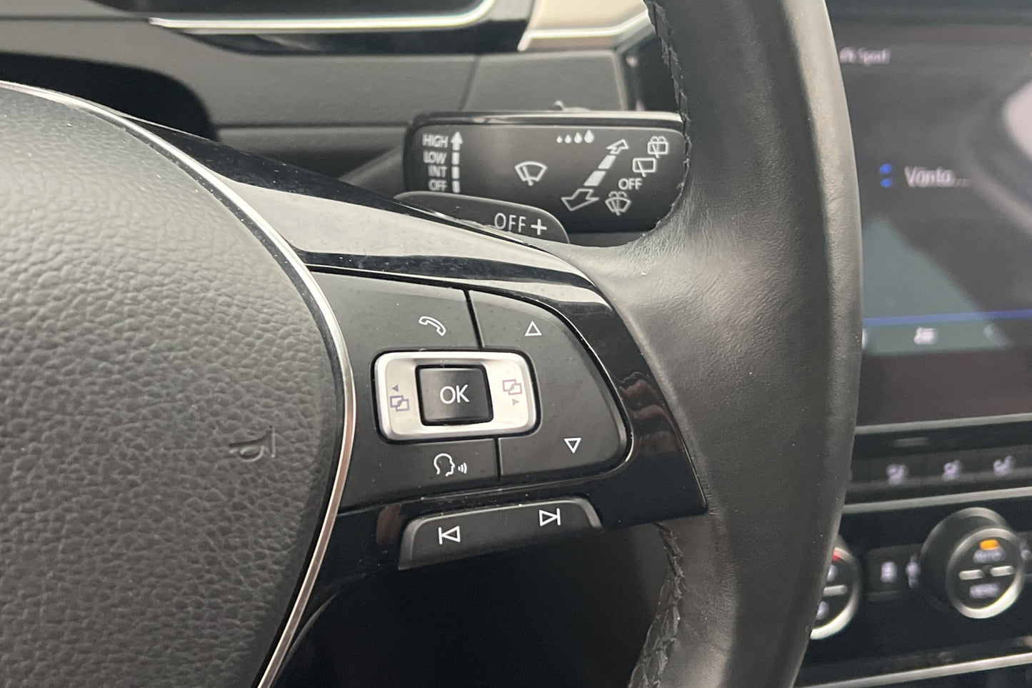 Volkswagen Passat Alltrack TDI 4M Executive Cockpit Drag