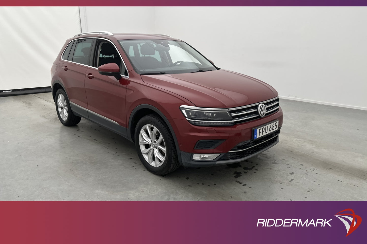 Volkswagen Tiguan 2.0 TDI 190hk 4M Cockpit B-Kamera D-Värm