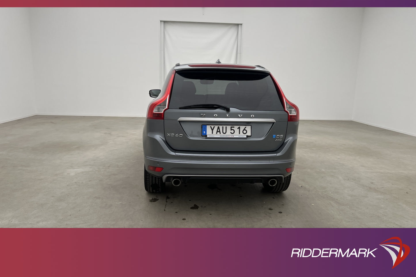 Volvo XC60 D5 AWD R-Design VOC Värm Pano Kamera Skinn