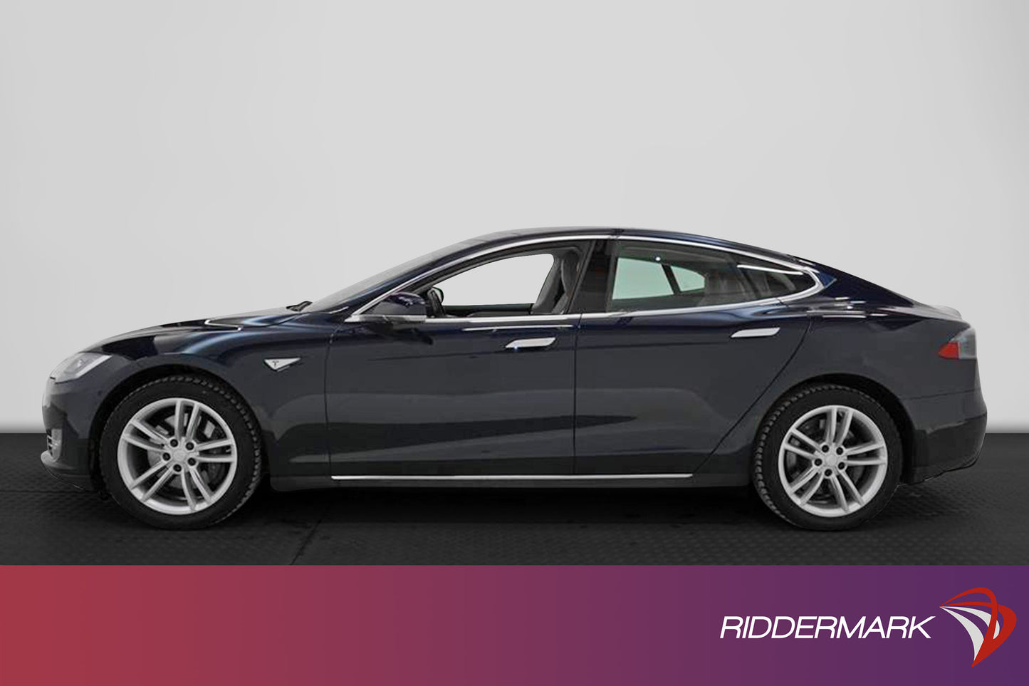 Tesla Model S 85 378hk Svensksåld Panorama Backkamera