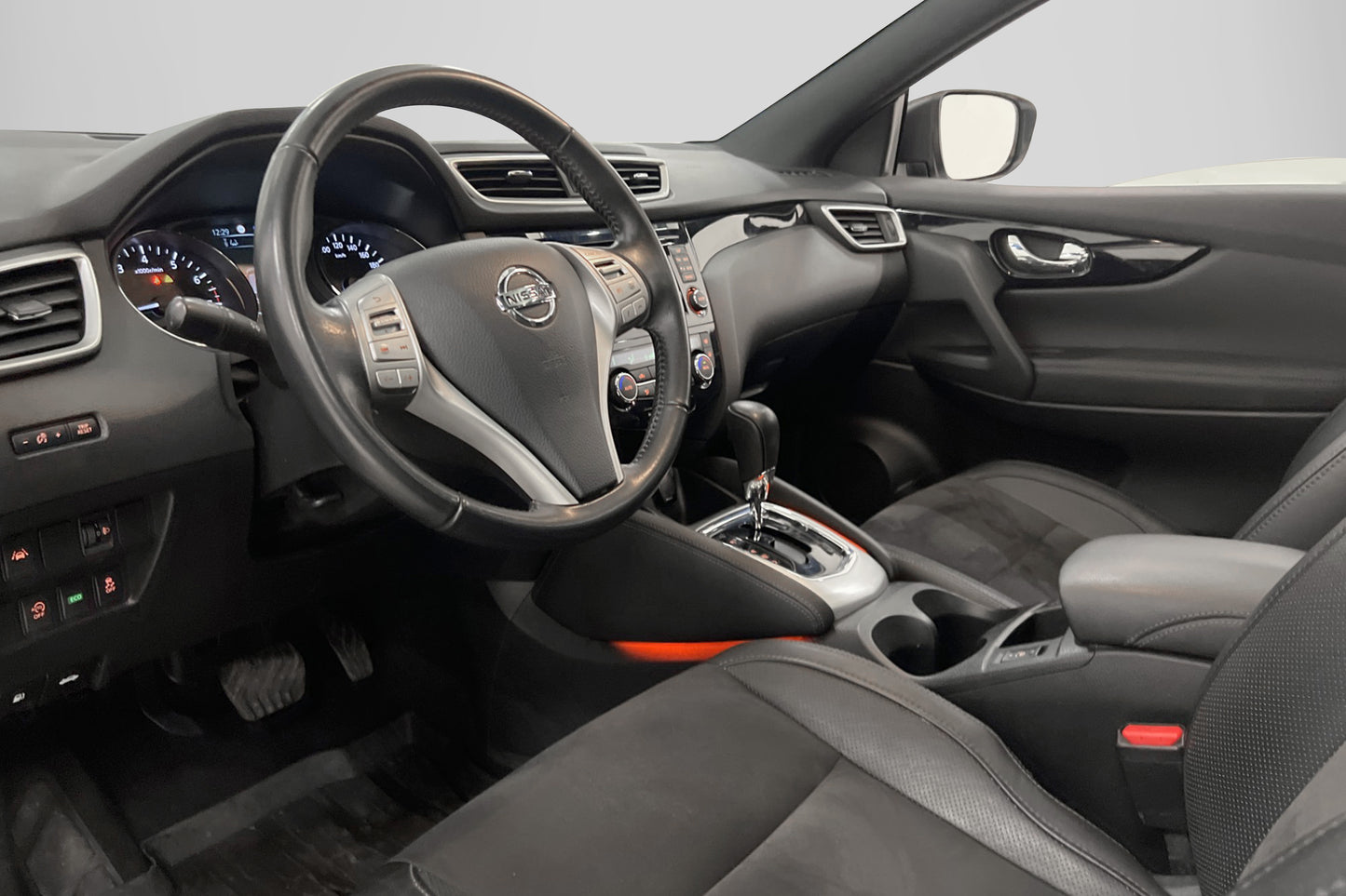 Nissan Qashqai 1.2 115hk Tekna Pano Navi Kamera Drag Välserv