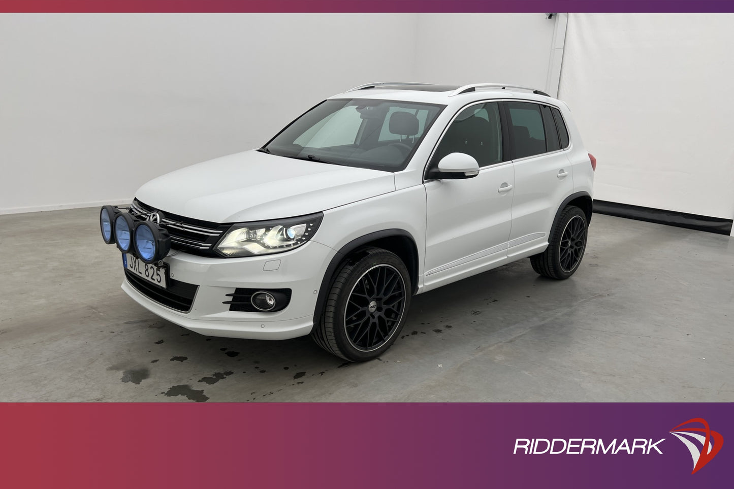 Volkswagen Tiguan TDI 4M 184hk R-Line Pano Värm Skinn Drag