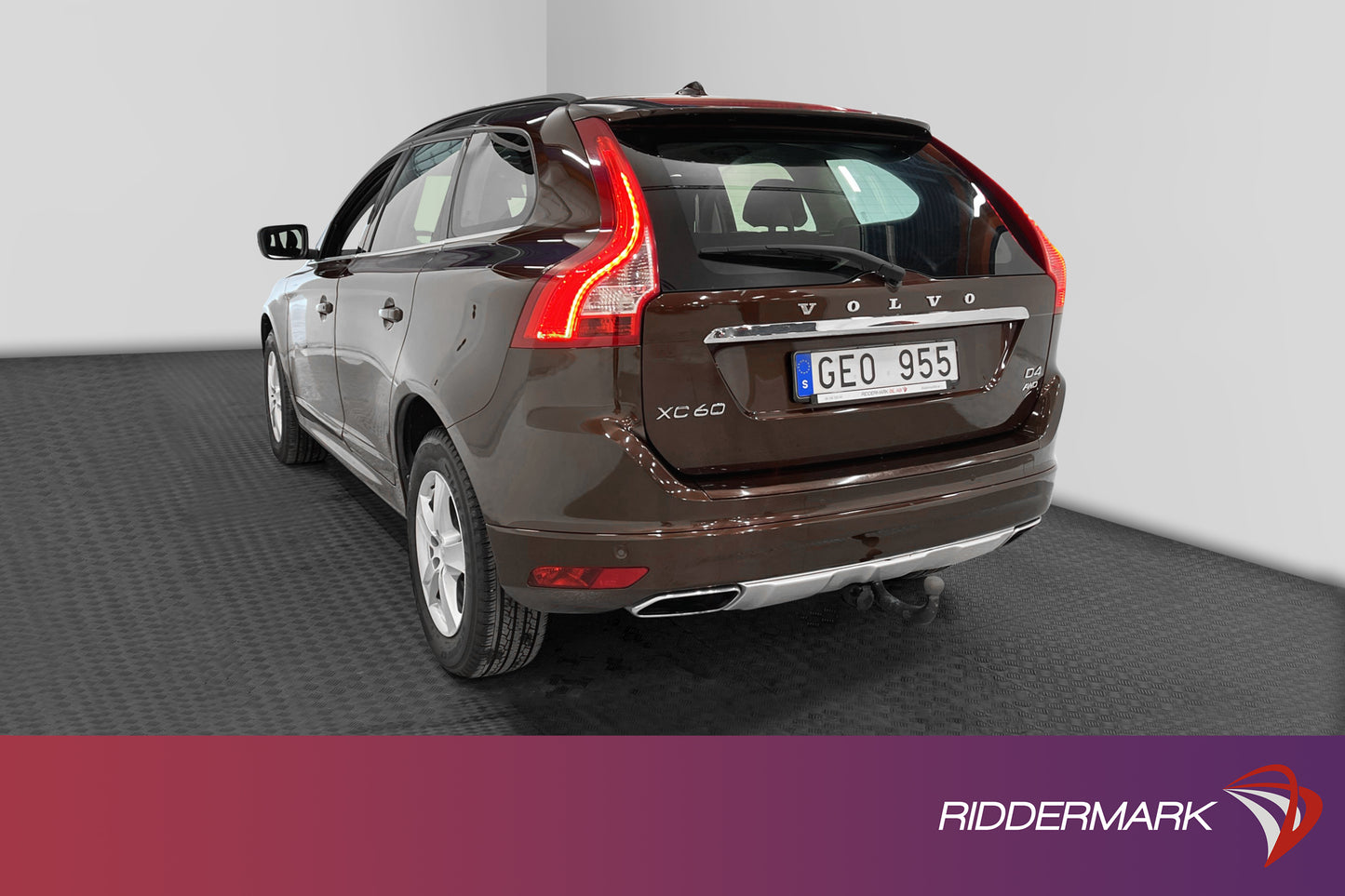 Volvo XC60 D4 AWD 181hk Voc M-Värm Pano D-Värm Drag Navi