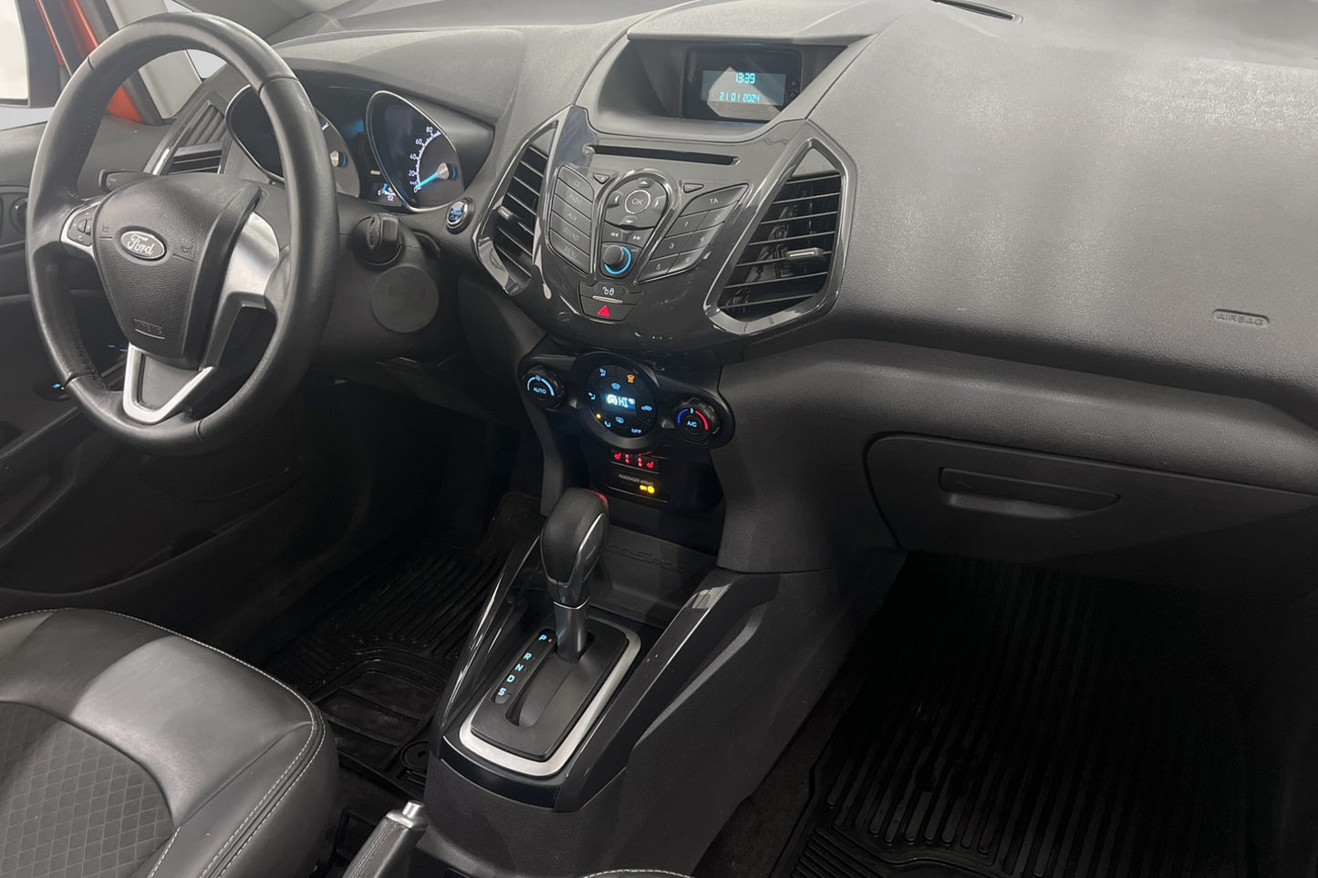 Ford EcoSport Ti-VCT 112hk Titanium Plus Halvskinn Välservad