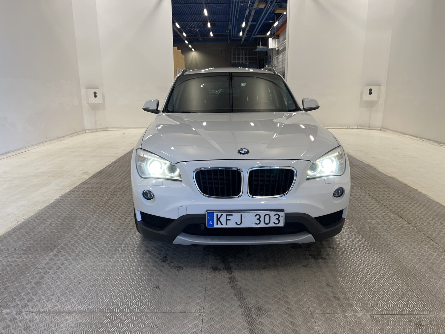 BMW X1 xDrive20d 184hk HiFi Värm Navi Rattvärme PDC Välserv