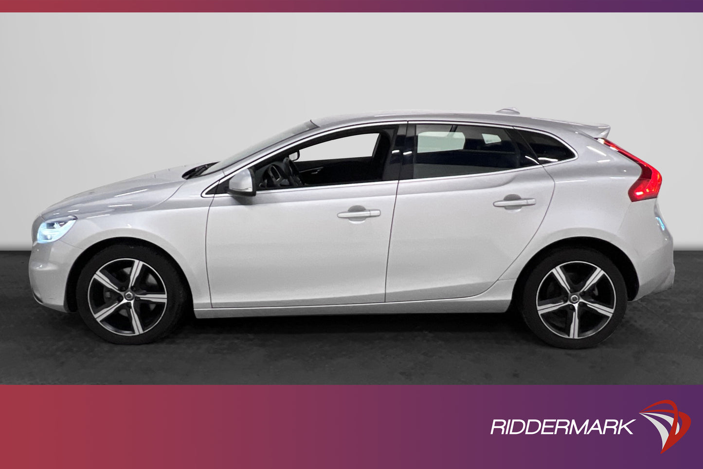 Volvo V40 D3 150hk R-Design D-värm VOC 0.53l/mil