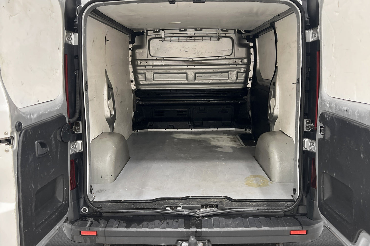 Opel Vivaro 1.6CDTI 115hk Dragkrok 3-sits Takräcke Moms