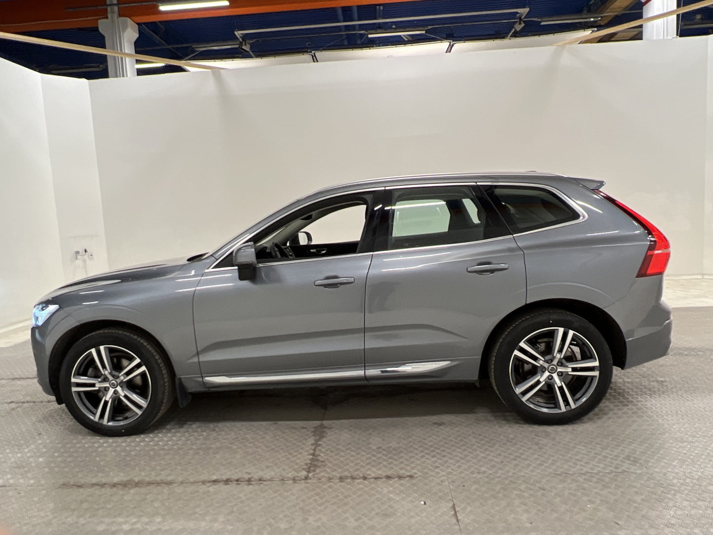 Volvo XC60 B4 AWD 197hk Inscription VOC Kamera Orrefors MOMS