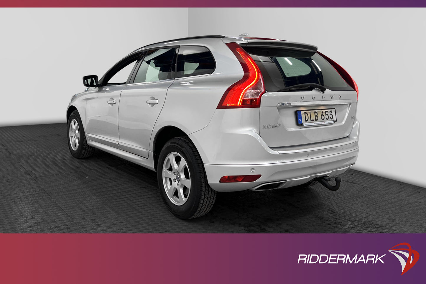 Volvo XC60 D4 AWD 181hk Momentum VOC Värmare Navi Drag