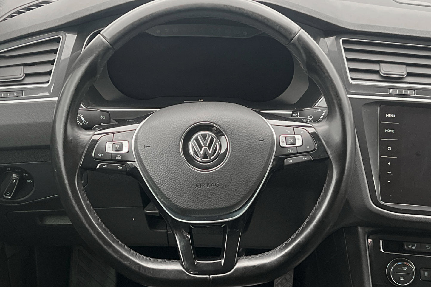 Volkswagen Tiguan TDI 4M 190hk Executive Värm Cockpit Drag