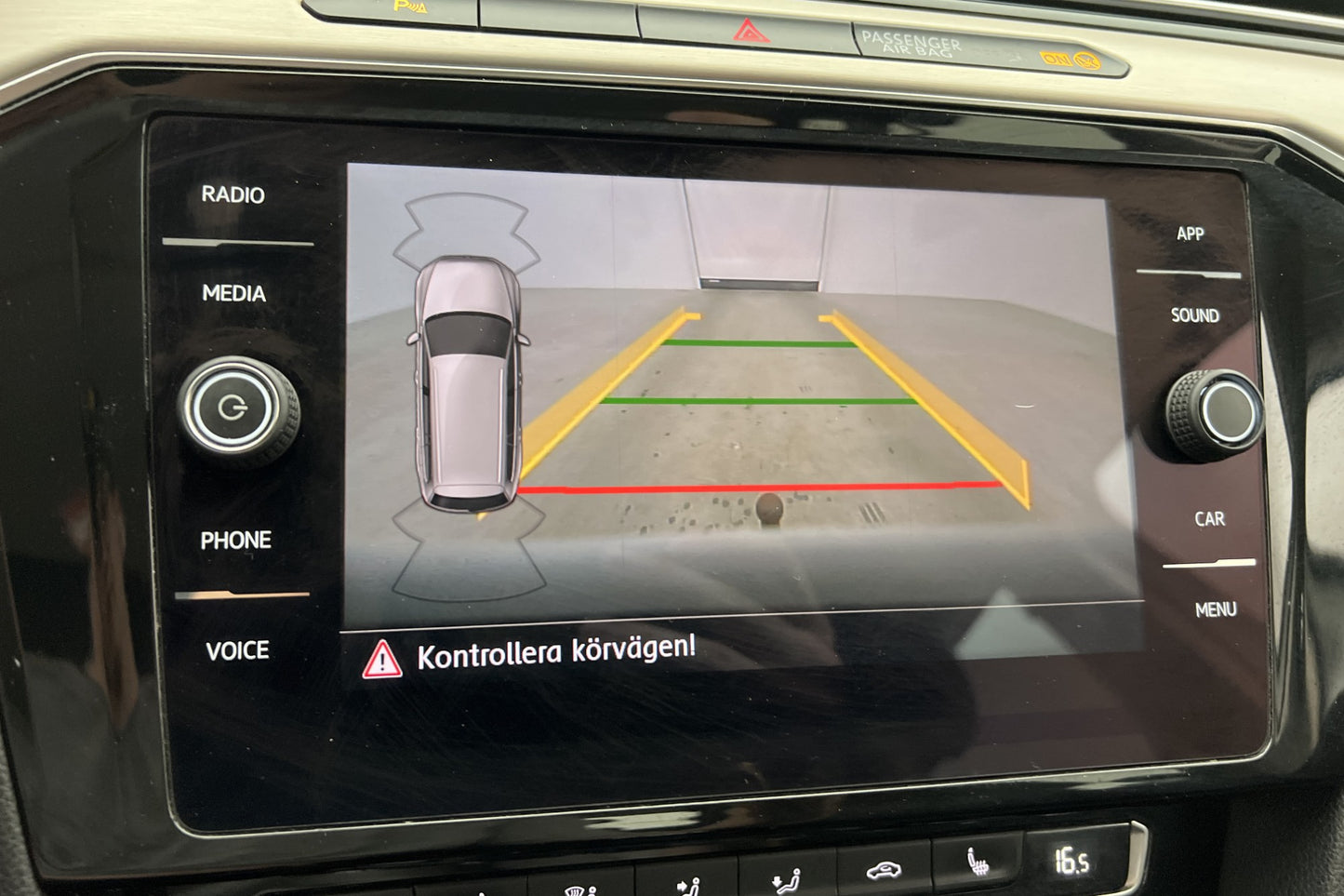 Volkswagen Passat GTE 218hk Executive Kamera CarPlay Drag