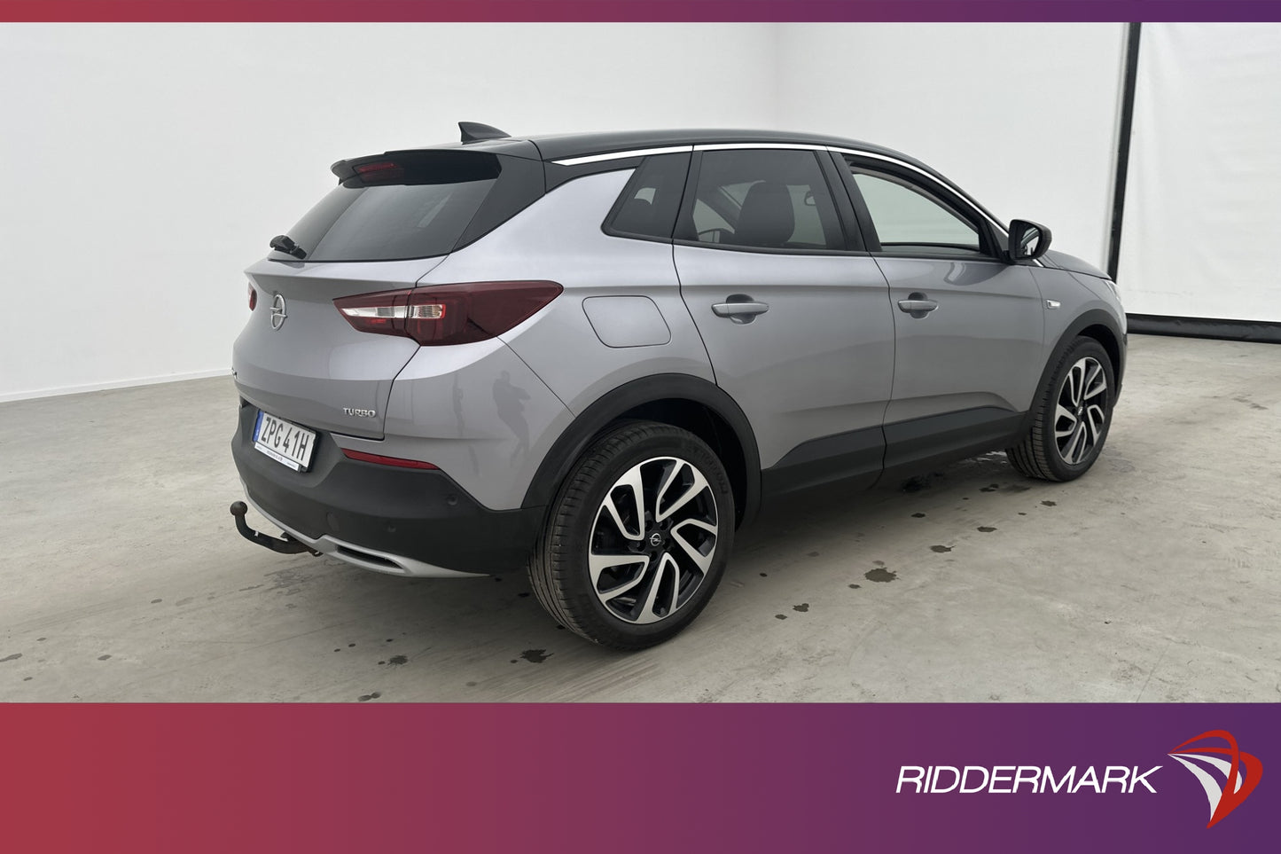 Opel Grandland X 1.6 180hk Drag 360° Navi CarPlay Moms