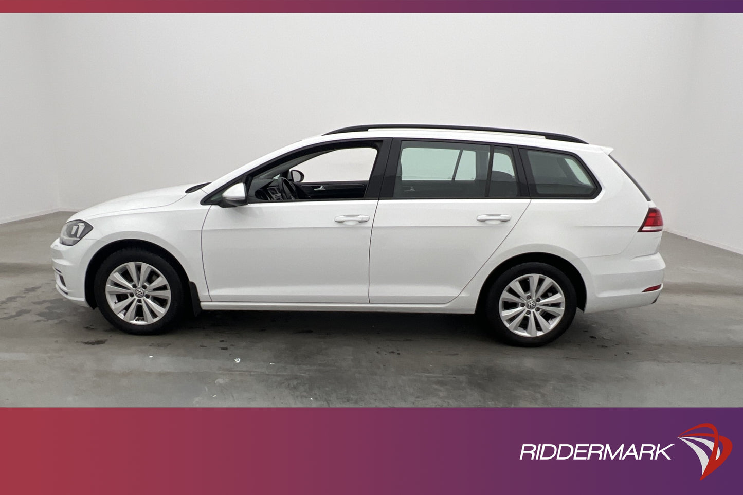 Volkswagen Golf 1.0 TSI 110hk Style Kamera CarPlay Drag