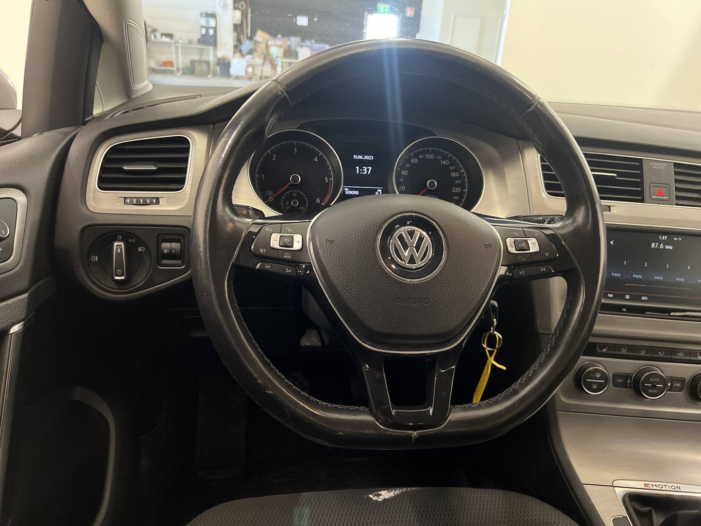 Volkswagen Golf 1.6 TDI Style 4M 110hk Carplay 0.4L/Mil