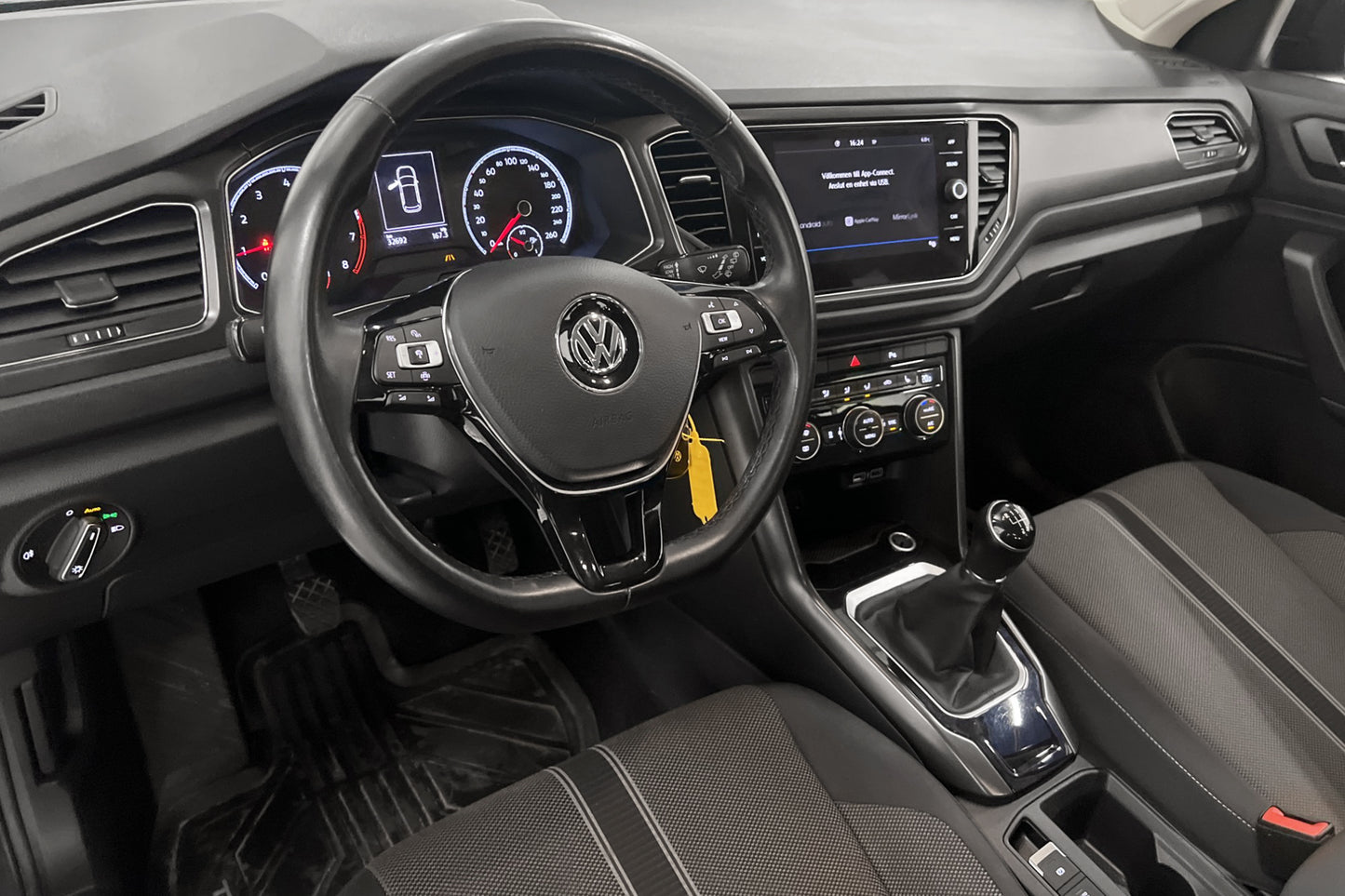 Volkswagen T-Roc 1.0 TSI (115hk) Plus Värmare B-Kamera Xenon