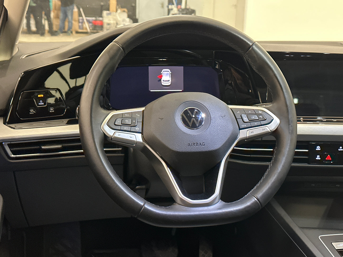 Volkswagen Golf 1.0 eTSI 110hk Kamera Cockpit Rattvärme MOMS