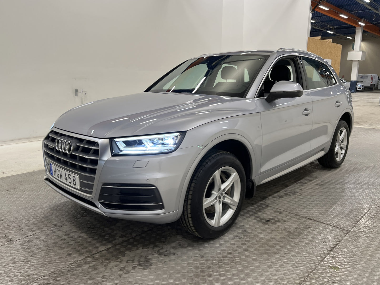 Audi Q5 Quattro 2.0 TDI 190hk Proline Värmare Dragkrok PDC