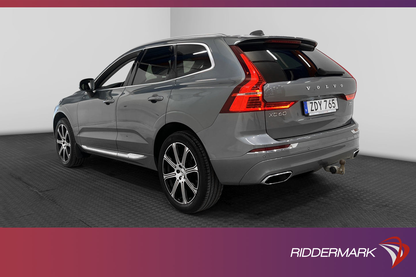 Volvo XC60 D5 AWD 235hk Inscription VOC Pano B-kam HUD Drag