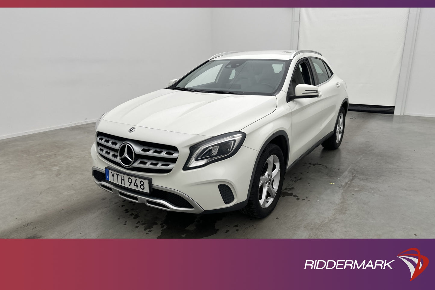 Mercedes-Benz GLA 200 d 4M 136hk Progressive Värmare Välserv