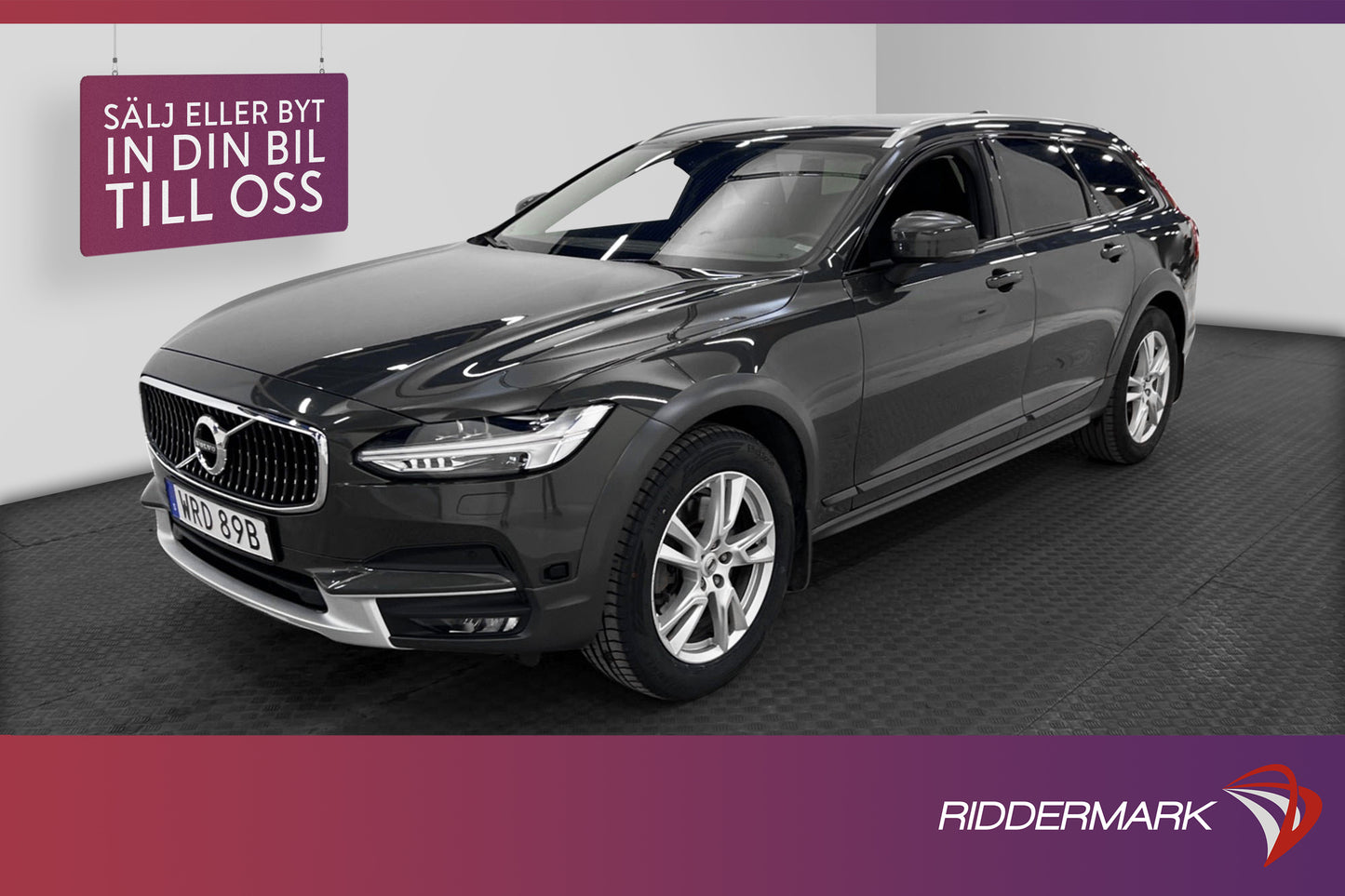 Volvo V90 Cross Country D4 AWD Momentum B-kamera Skinn Navi