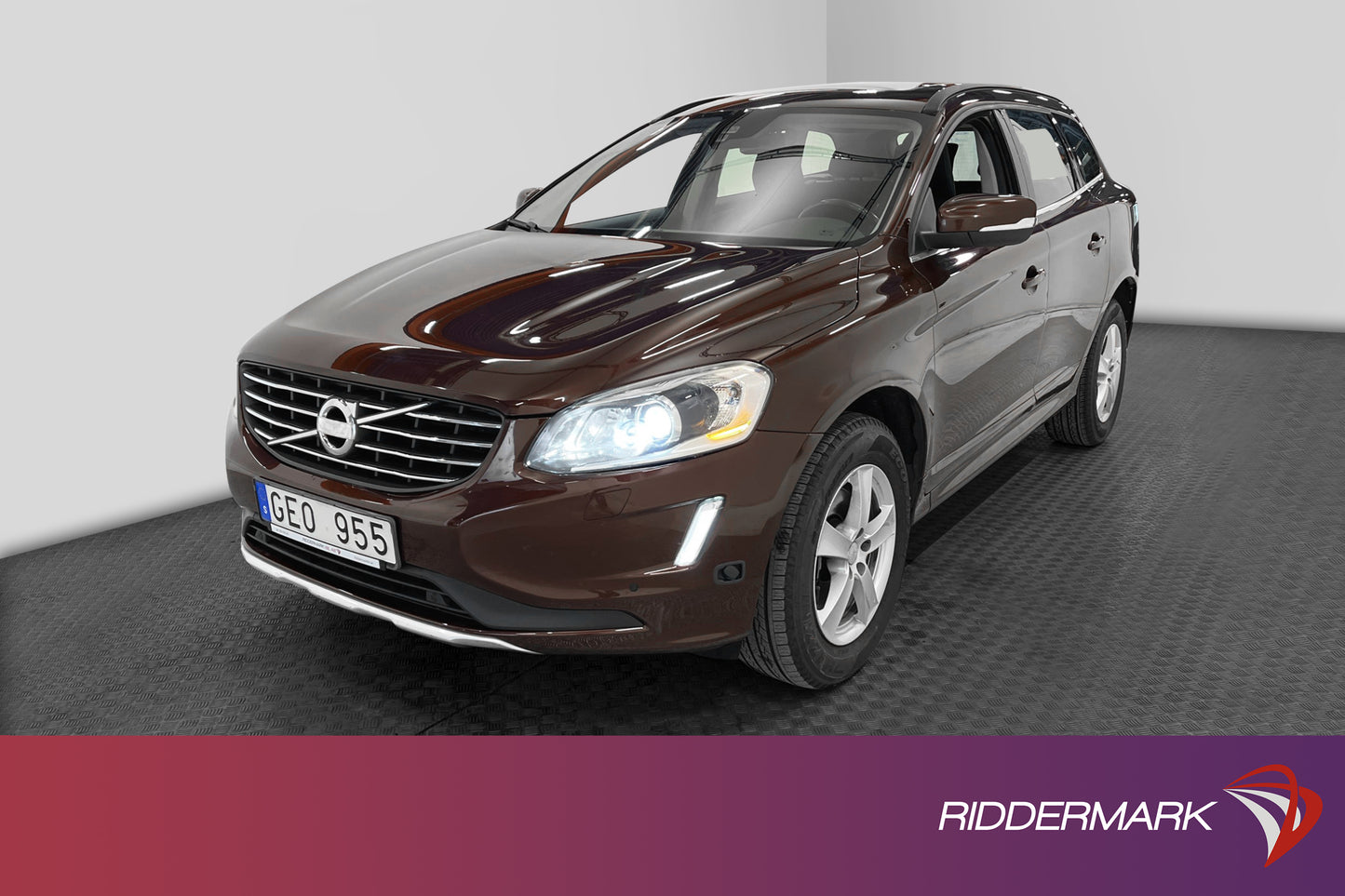 Volvo XC60 D4 AWD 181hk Voc M-Värm Pano D-Värm Drag Navi