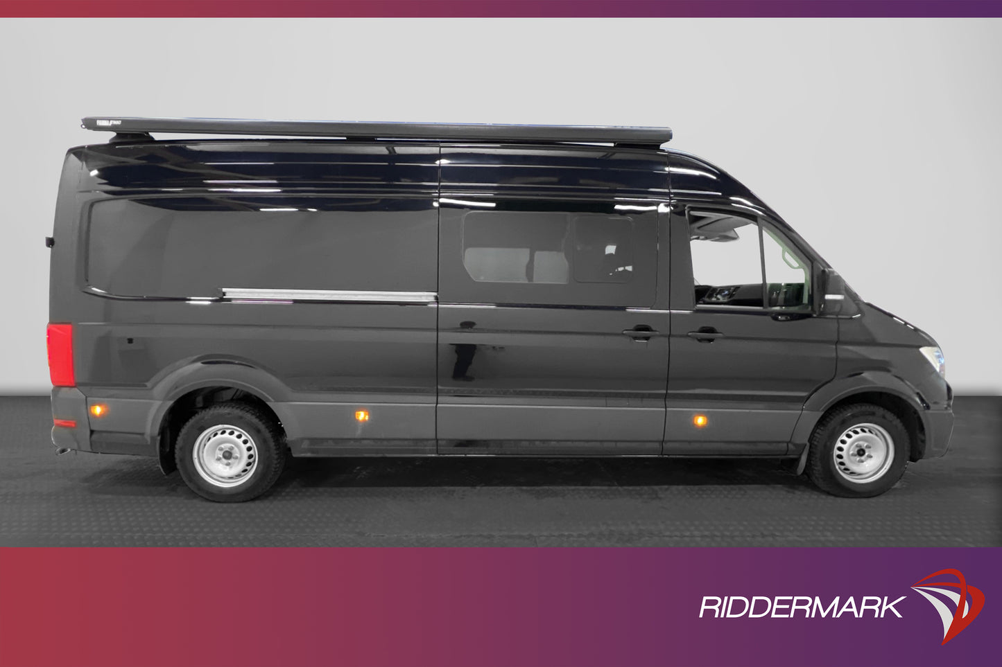 Volkswagen Crafter Racecruiser L3H2 SovHytt D-Värm Drag Moms