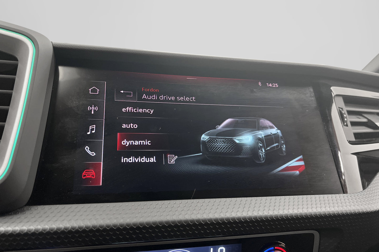 Audi A1 Sportback 35 TFSI 150hk S-line Cockpit Dynamik Värm