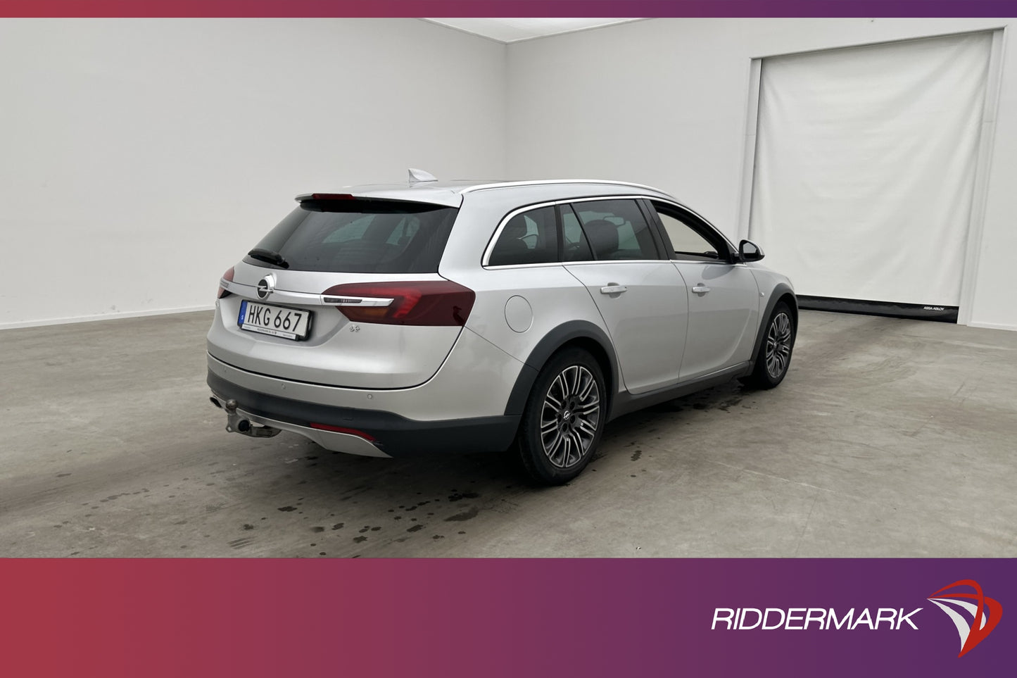 Opel Insignia Country Tourer 4x4 170hk Business Pano Drag