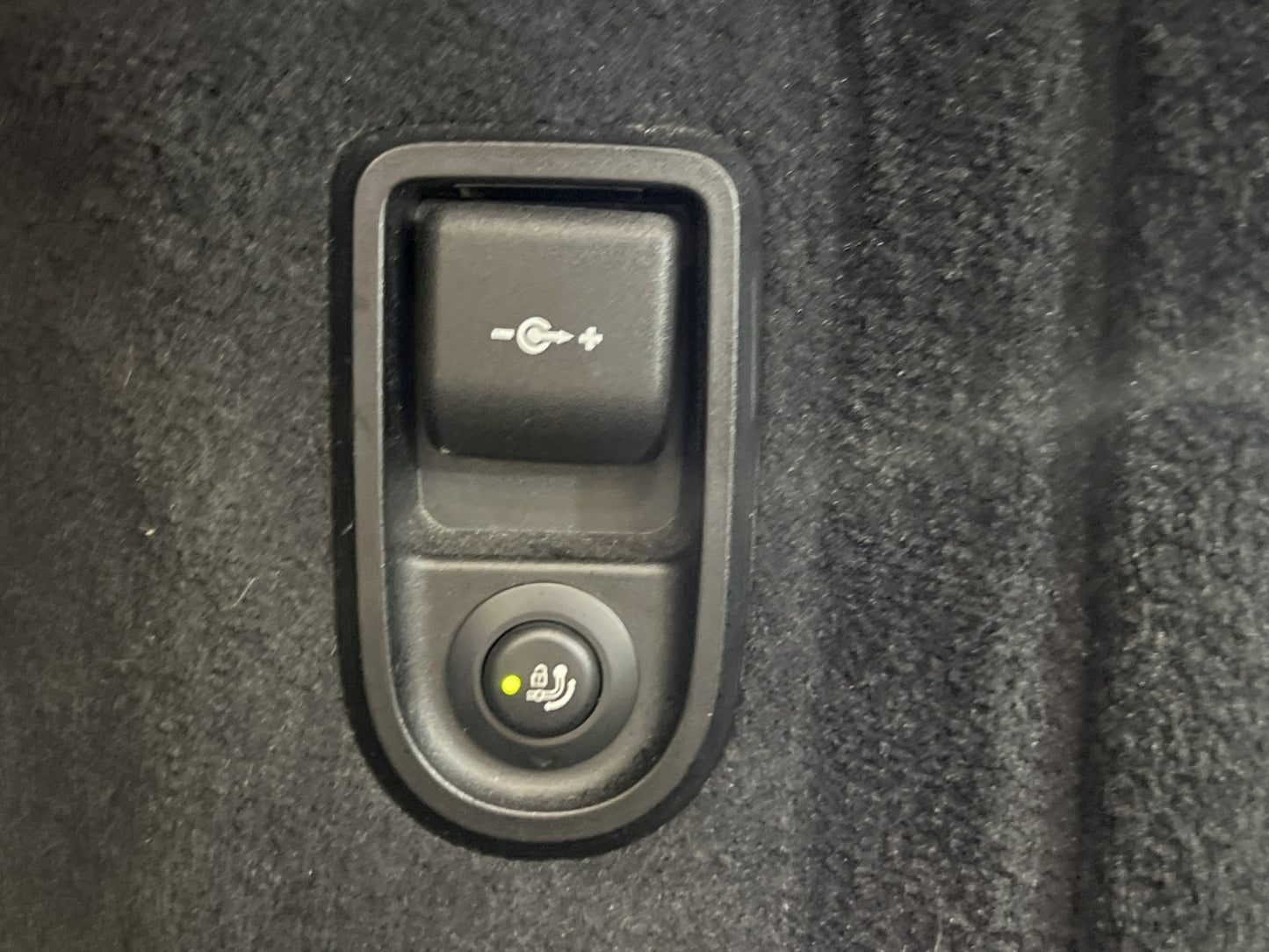 BMW 520d 190hk M Sport B-kamera Alcantara Keyless Navi Drag