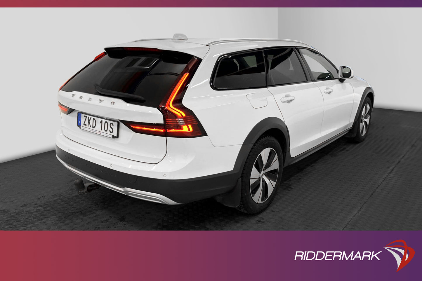 Volvo V90 Cross Country D4 AWD D-Värm H/K B-Kamera Skinn VOC