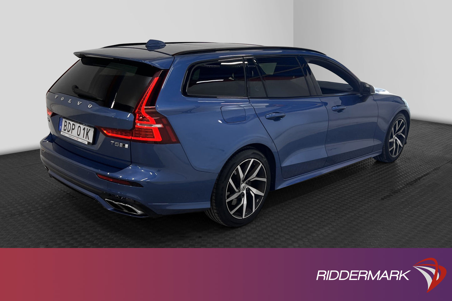 Volvo V60 T5 AWD 250hk R-Design H/K Pano Kamera Blis MOMS