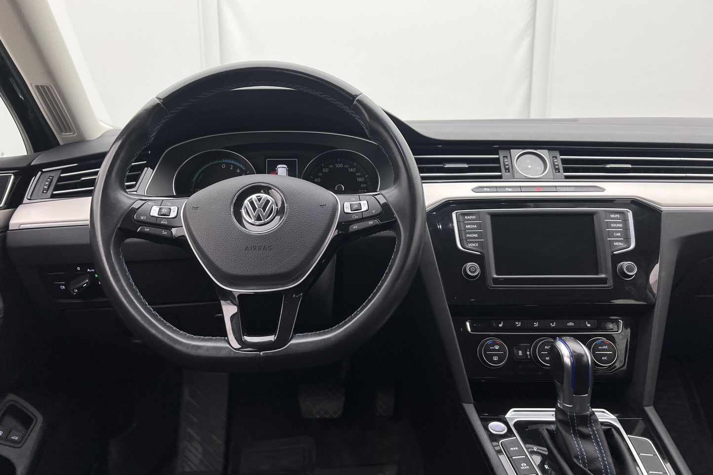 Volkswagen Passat Variant GTE 218hk Executive Elstolar Drag