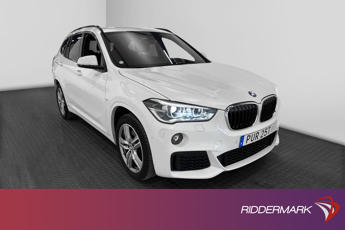 BMW X1 xDrive20i 192hk M-Sport H/K Navi P-Sensorer