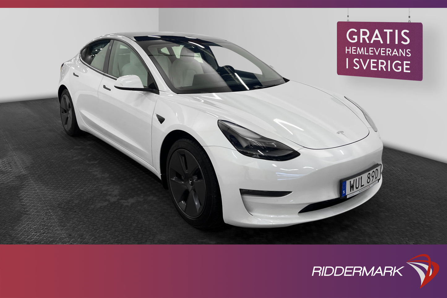 Tesla Model 3 Long Range AWD 440hk Svensksåld Drag Ljus inte