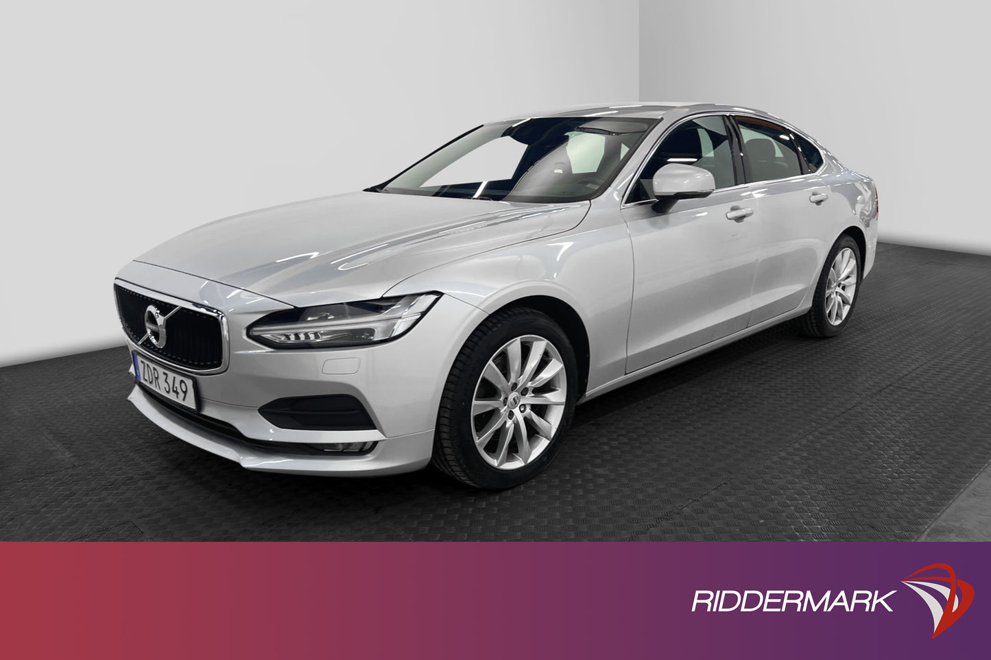 Volvo S90 D4 190hk Advanced VOC Värmare Carplay PDC Välserv