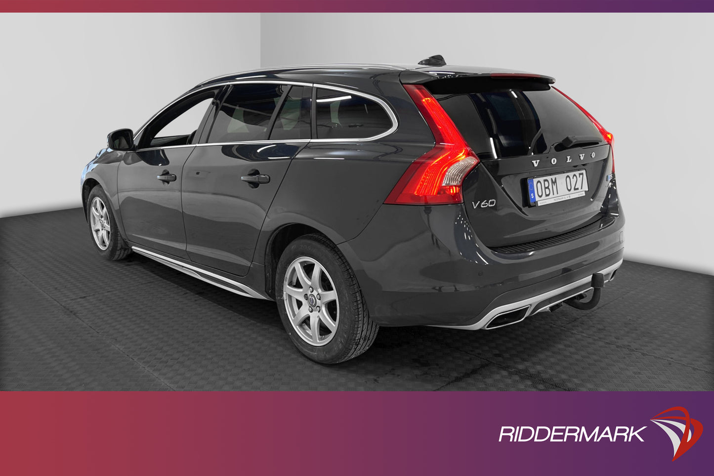 Volvo V60 D5 AWD Summum Värmare Kamera Skinn Navi BLIS Drag