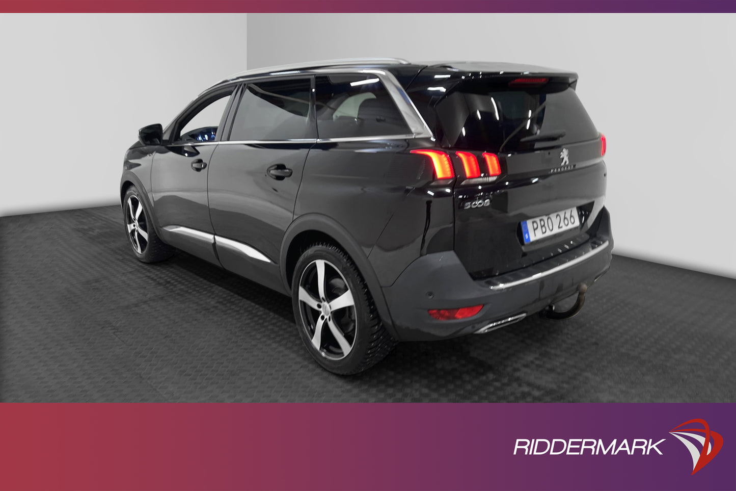 Peugeot 5008 177hk GT Ultimate 7-sits Pano Värm Kamera Drag