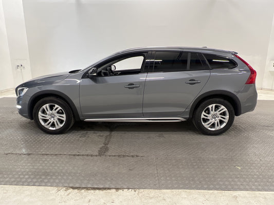 Volvo V60 Cross Country D4 AWD 190hk Summum VoC Navi Drag