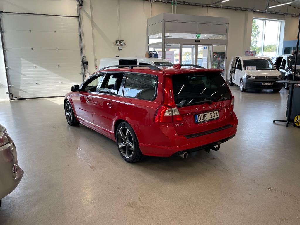 Volvo V70 D3 136 hk R Design Skinn Lucka Drag Värmare VOC