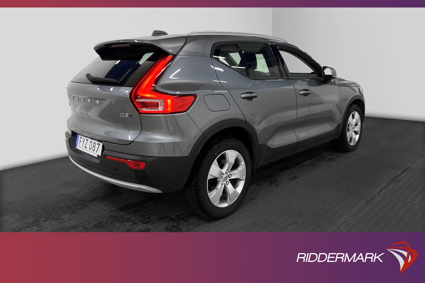 Volvo XC40 D3 AWD 150hk Momentum Värm VOC Pano Skinn Navi