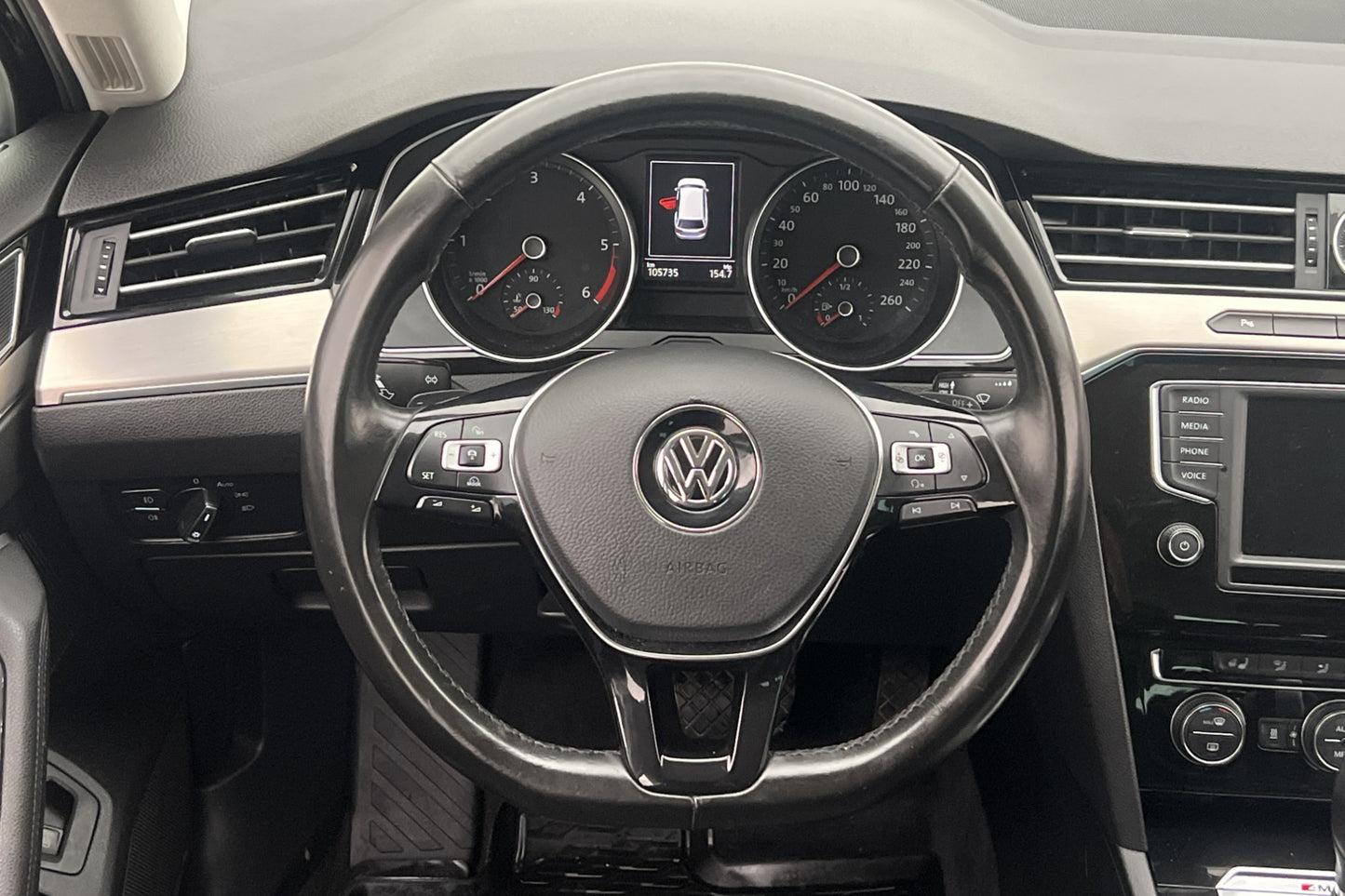 Volkswagen Passat 2.0 TDI 4Motion 190hk GT D-Värm Dragkrok